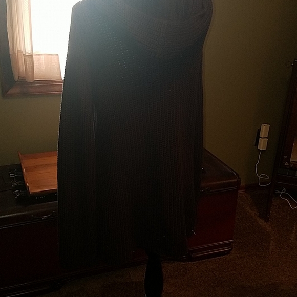 Lands End Toggle Sweater - Picture 7 of 7